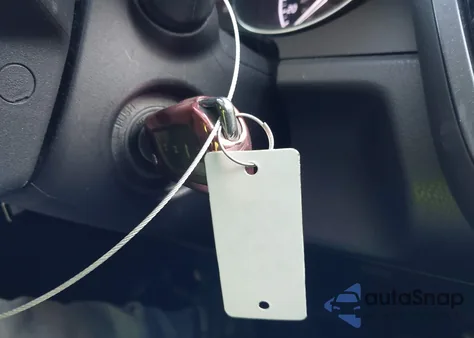 2018 Toyota Camry Le из США, поврежденный, VIN 4T1B11HK8JU547847